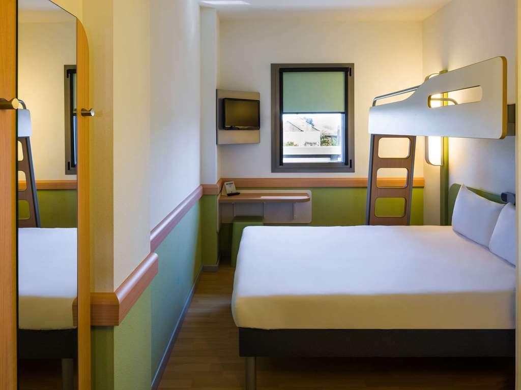 Ibis Budget Sevilla Aeropuerto Δωμάτιο φωτογραφία